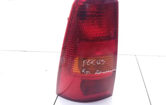 Ford Focus Rear/tail lights XS4X13N004EC