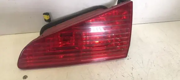 Peugeot 607 Tailgate rear/tail lights 25430204