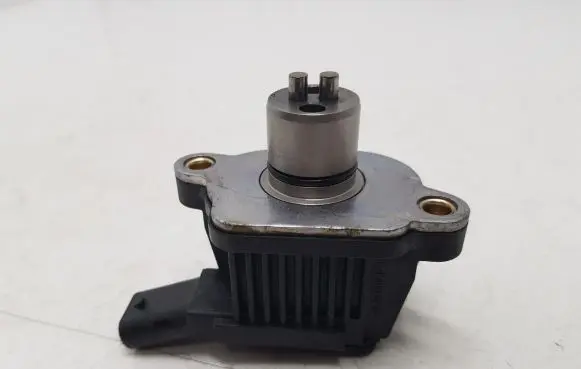 Skoda Kodiaq Camshaft vanos timing valve 04E906048A