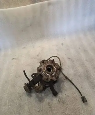 Mitsubishi Pajero Front wheel hub