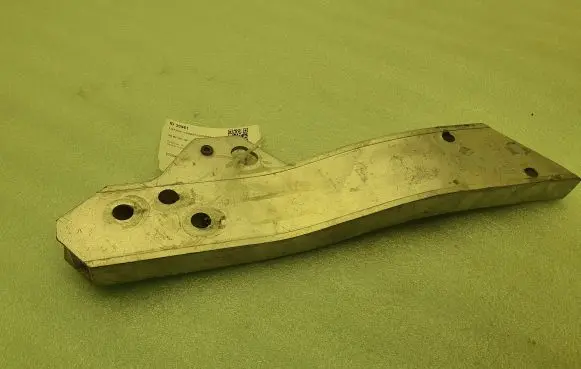 Mercedes-Benz GLC C253 Radiator support slam panel bracket T52785A