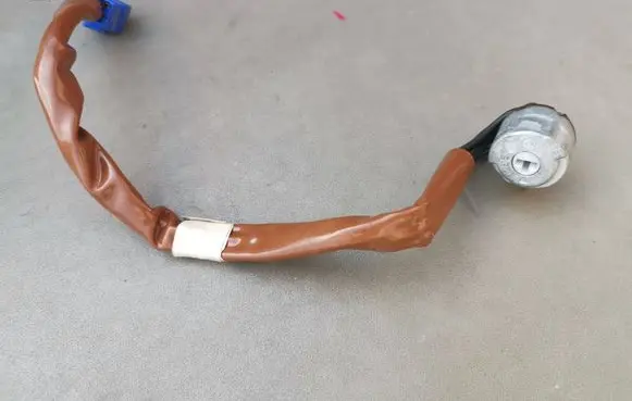 Subaru Impreza II Ignition lock contact 