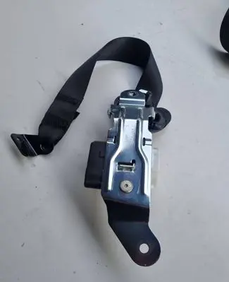 Mini One - Cooper Clubman R55 Rear seatbelt 8528527