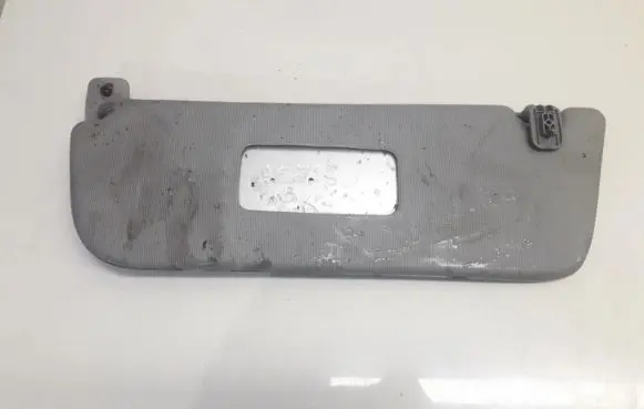 Sun visor