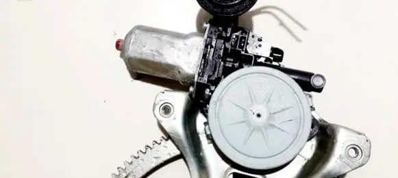 Toyota Prius (XW20) Front door window regulator motor 8572035140 262100-2340