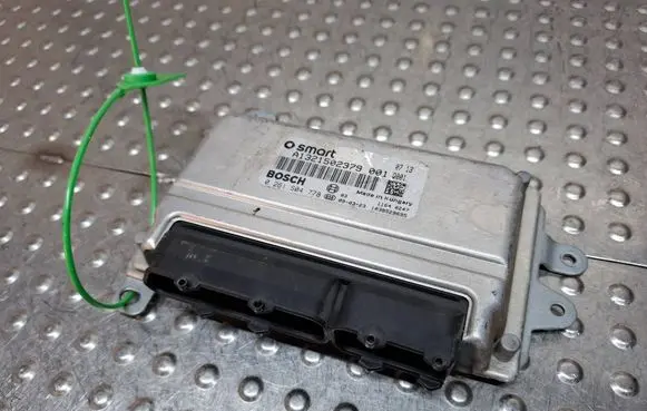 Smart ForTwo II Engine control unit/module S27705976 A1321502379 0261S04778