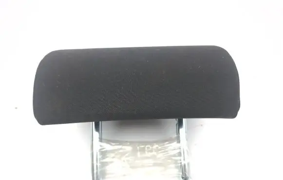 Toyota Avensis T270 Rear seat headrest 