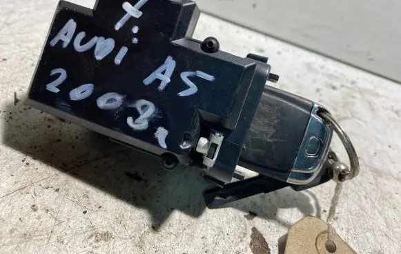 Audi A5 8T 8F Ignition lock 8K0909133C 3330410105