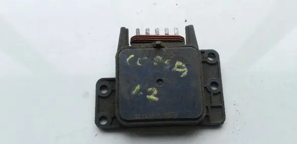 Opel Corsa B Ignition amplifier control unit 16174349