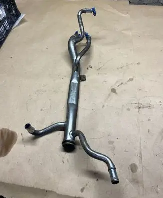 Volvo V40 Coolant pipe/hose 
