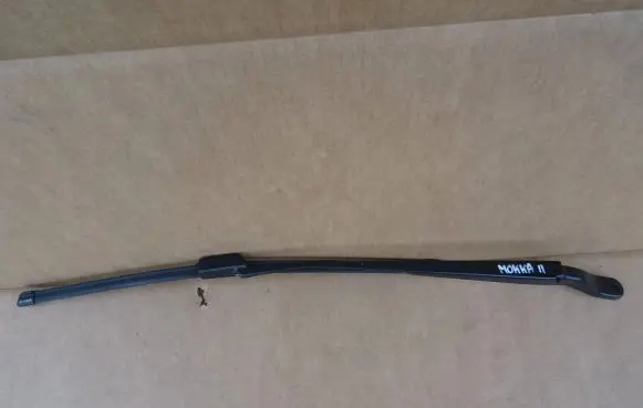 Opel Mokka B Windshield/front glass wiper blade 9822931680 D3P2CC