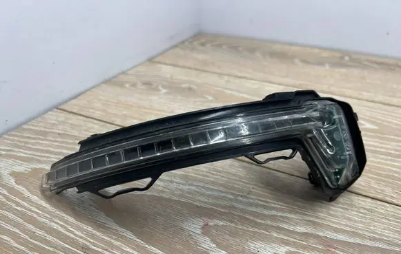 Volkswagen Tiguan Mirror indicator light 5NA949101A