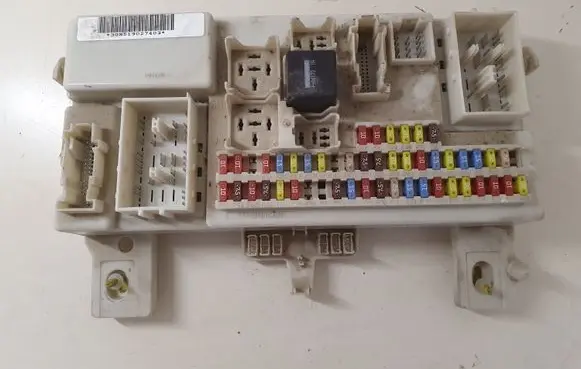 Ford Focus C-MAX Fuse module 3M5T14A073DG