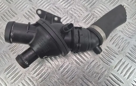BMW 3 F30 F35 F31 Thermostat/thermostat housing 6601544 5603485 6371059