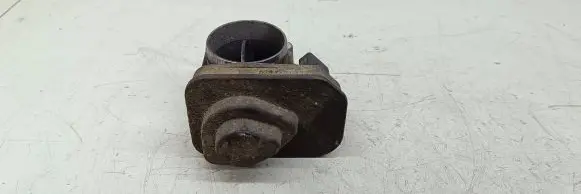 Volkswagen Golf V Throttle valve 038128063J