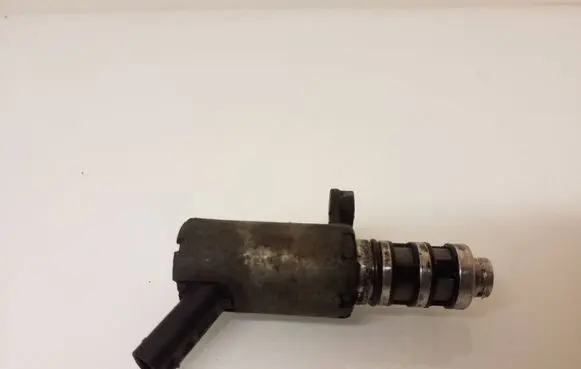 Audi Q7 4M Oil pressure sensor 06M115393D