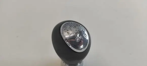 Mazda 6 Gear lever shifter trim leather/knob 445
