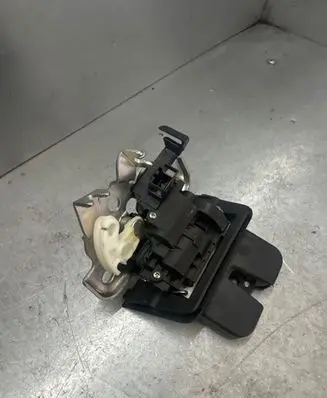 Audi A6 S6 C7 4G Tailgate/trunk/boot lock/catch/latch 8K9827505A 1151512