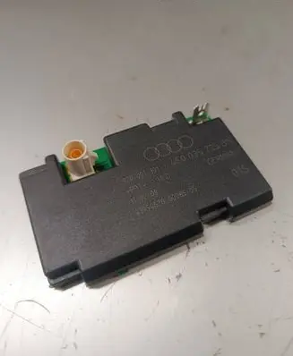 Audi A8 S8 D3 4E Aerial antenna amplifier 4E0035225BM 920091301 346280085