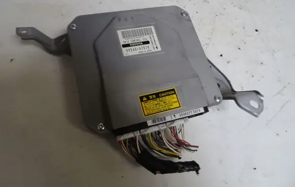 Toyota Prius (XW20) ABS control unit/module 8954047070