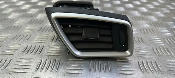 Nissan Qashqai Dashboard side air vent grill/cover trim 687604EA0A