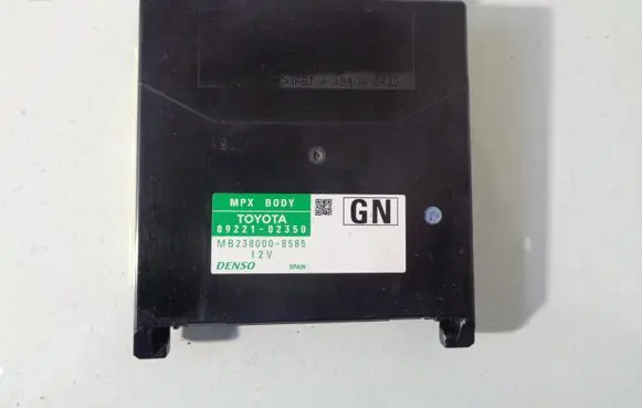 Toyota Auris E180 Comfort/convenience module 8922102350