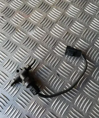Volvo V70 Brake power pressure regulator 3524132