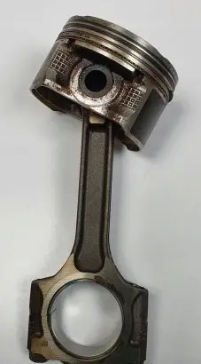 Nissan Micra Piston with connecting rod