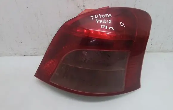 Toyota Yaris Rear/tail lights
