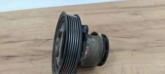 Opel Zafira A Water pump 90502887