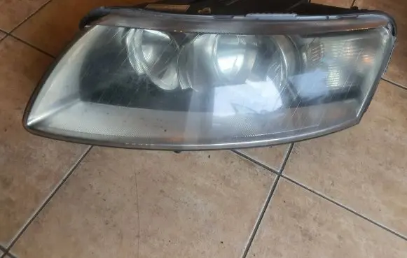 Audi A6 S6 C6 4F Headlight/headlamp 20a686 12717 20b010