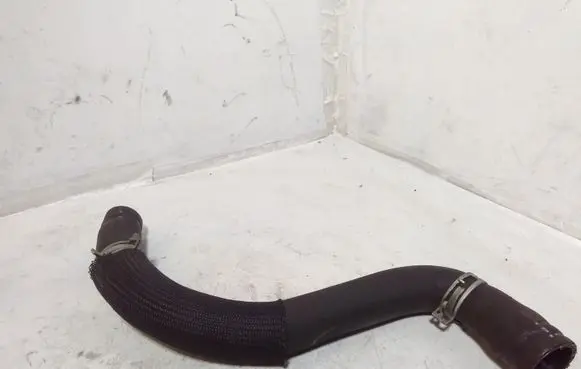Nissan Qashqai+2 Engine coolant pipe/hose