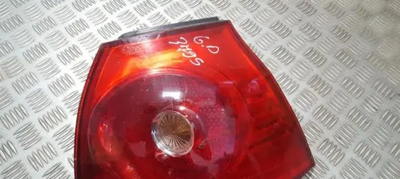 Volkswagen Golf V Rear/tail lights 1K6945096AC 89031823