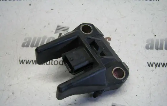 Toyota RAV 4 (XA20) Airbag deployment crash/impact sensor 8917345050