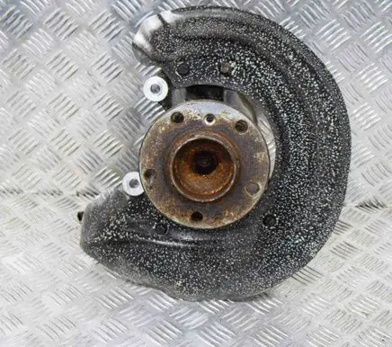 BMW 2 F22 F23 Front wheel hub