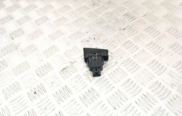 Passenger airbag on/off switch