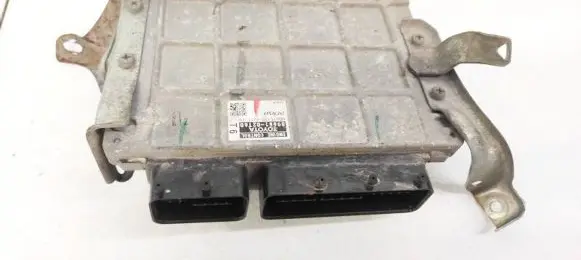 Toyota Corolla E140 E150 Engine control unit/module 8966102T60 89661-02T60