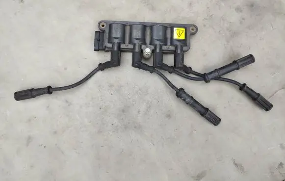 Fiat Grande Punto High voltage ignition coil 55208723 0040100074 BA29A