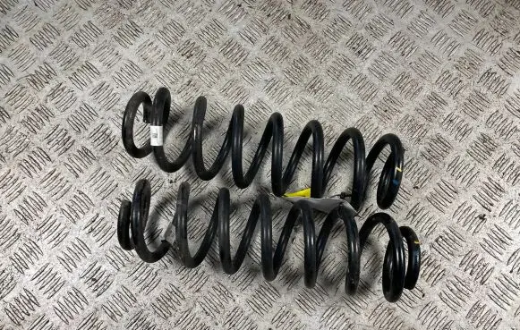 Audi Q3 F3 Rear coil spring 5QF511115