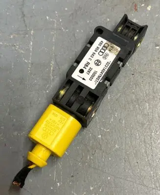 Audi A6 S6 C5 4B Airbag deployment crash/impact sensor 4B0959643C 0231A04YM07 150503