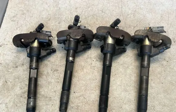 Mitsubishi Outlander Fuel injectors set 1465A323