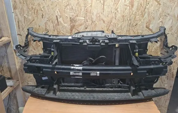Hyundai i30 Radiator support slam panel 