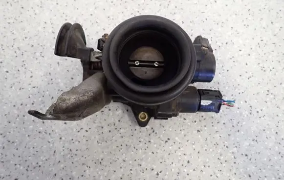 Toyota Aygo AB10 Throttle body valve 