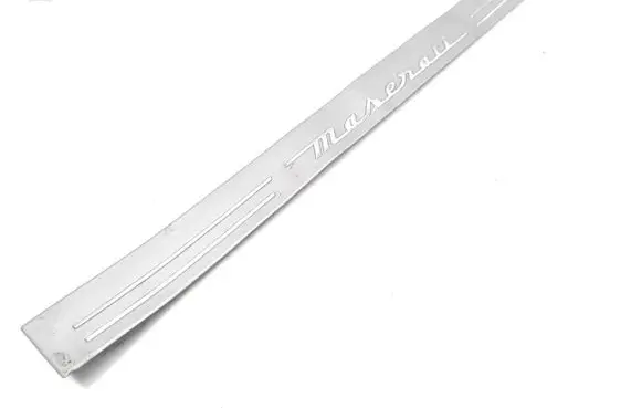 Maserati GranTurismo Front sill trim cover