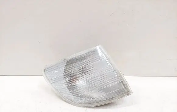 Mercedes-Benz Vito Viano W638 Front indicator light 6R01489