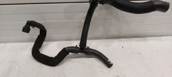 Chevrolet Camaro Engine coolant pipe/hose 84566988