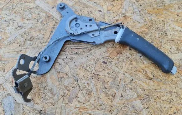 Volvo V70 Handbrake/parking brake lever assembly 3671403 04503X