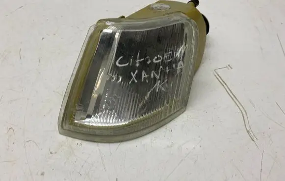 Citroen Xantia Front indicator light 183582B