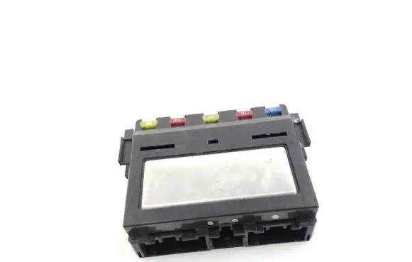 Lexus GS 300 350 430 450H Fuse module 8921130040
