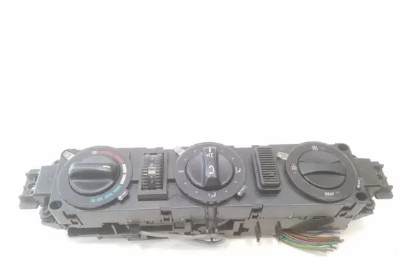 Mercedes-Benz Sprinter W901 W902 W903 W904 Climate control unit A0004463628